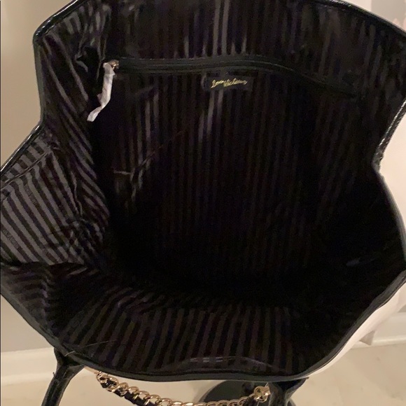 Victoria Secret’s Tote - Picture 3 of 4